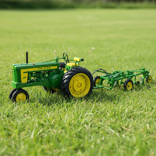John Deere 1:16 620 Tractor & 555 Plow