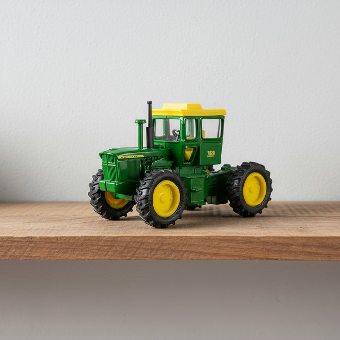 John Deere 1:64 7020 FFA Logo Tractor