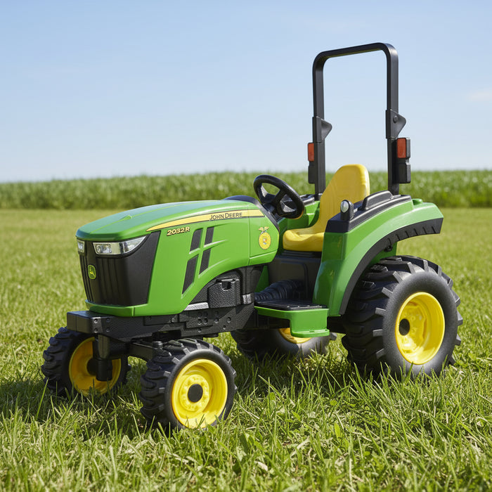 John Deere 1:16 2032R Tractor with FFA Logo
