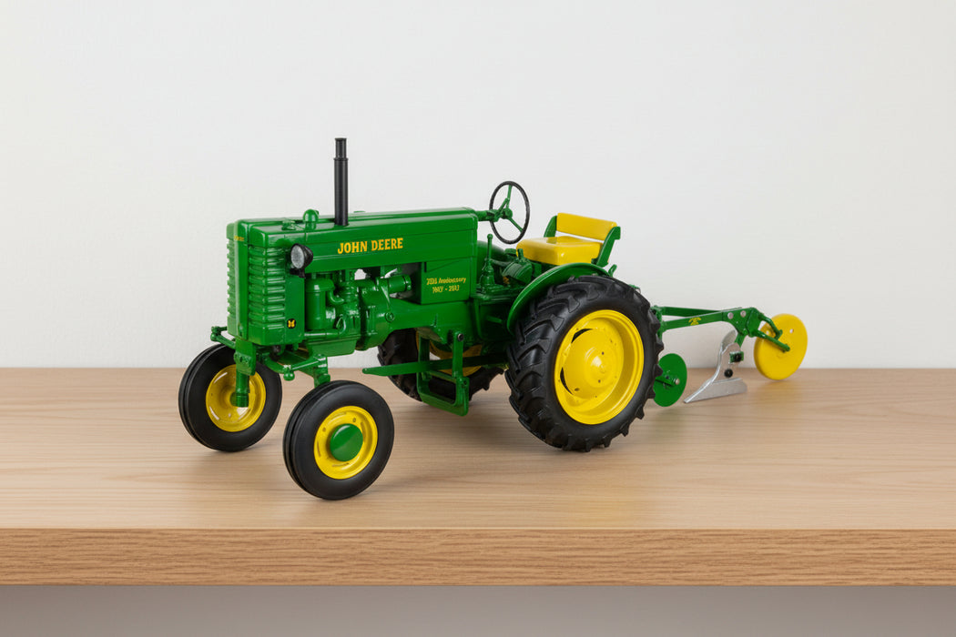 John Deere 1:16 M Tractor with Mounted Plow