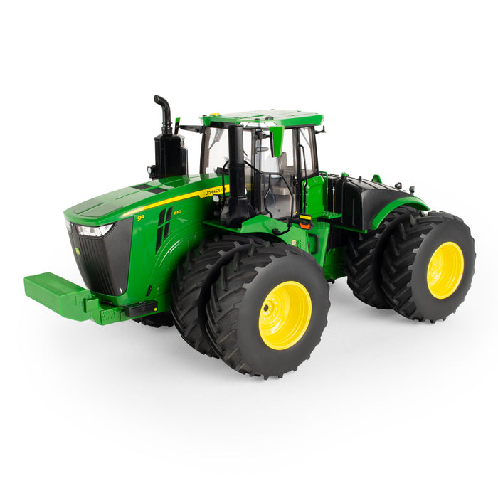 John Deere Prestige 1:16 9R 640 Tractor