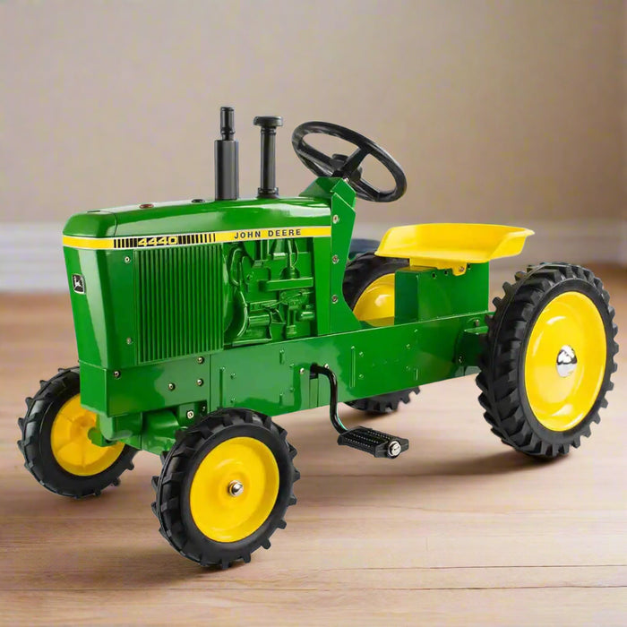 Deere 4440 John Deere A Pedales John Deere 4440 Pedal Tractor Fun