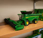 John Deere Prestige 1:32 X9 1100 Wheeled Combine