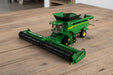 John Deere Prestige 1:32 X9 1100 Tracked Combine
