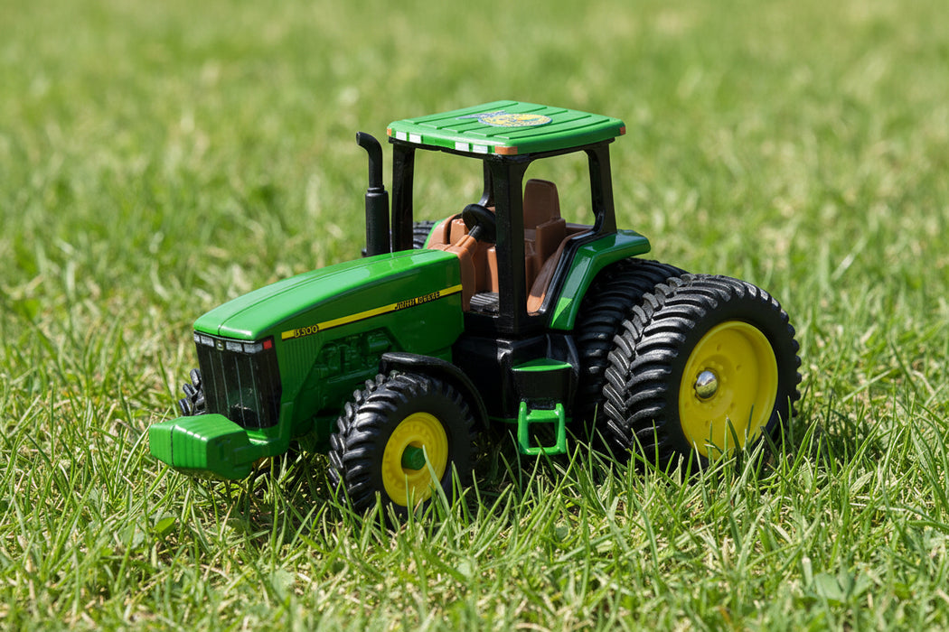 John Deere 1:64 8300 Tractor with FFA Logo