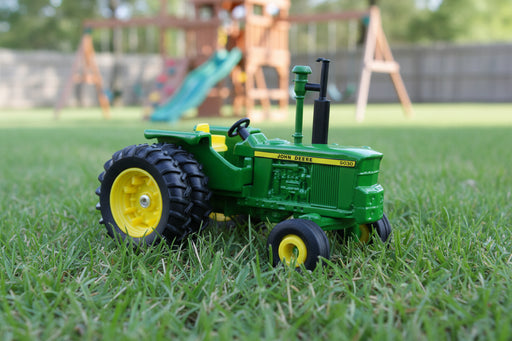 John Deere 1:64 6030 Tractor