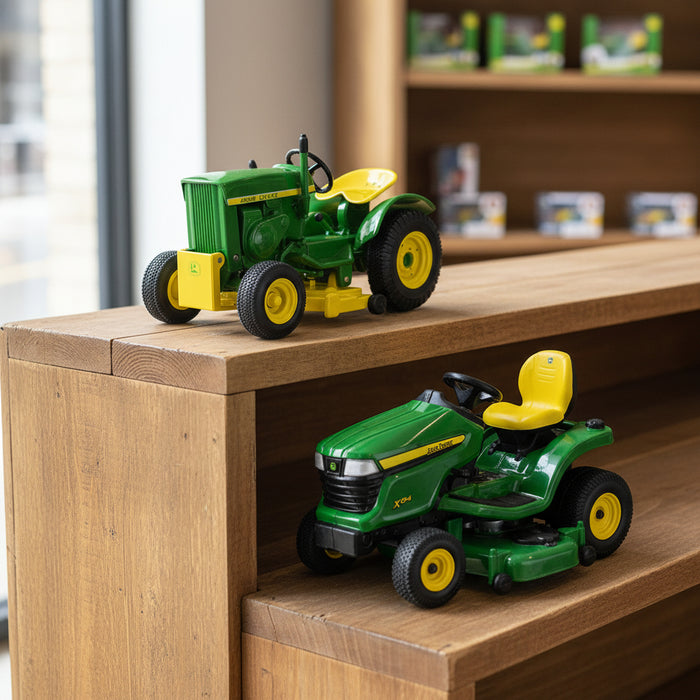 John Deere 1:16 110 & X394 Lawn Tractor Set