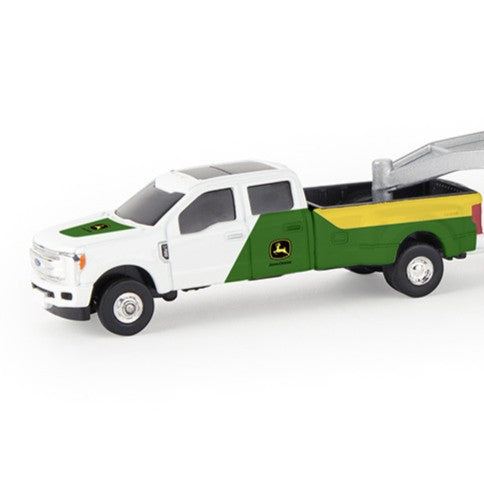 John Deere 1:64 Pickup with Trailer with Bales