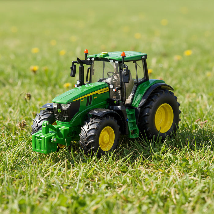 John Deere 1:32 6M 240 Tractor