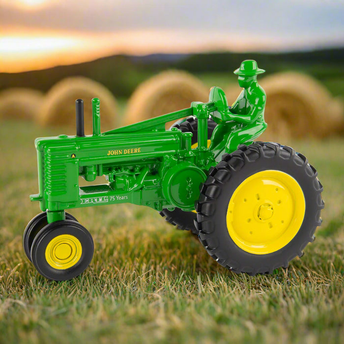 John Deere 1:32 Model A Tractor With Man
