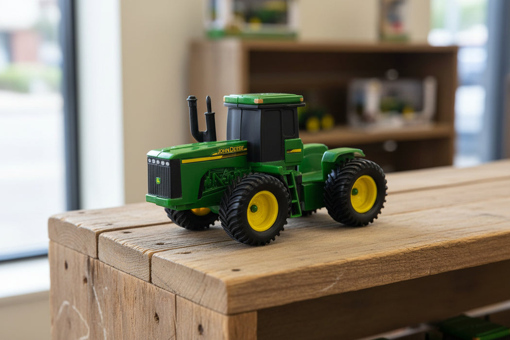 John Deere 1:64 4WD Tractor