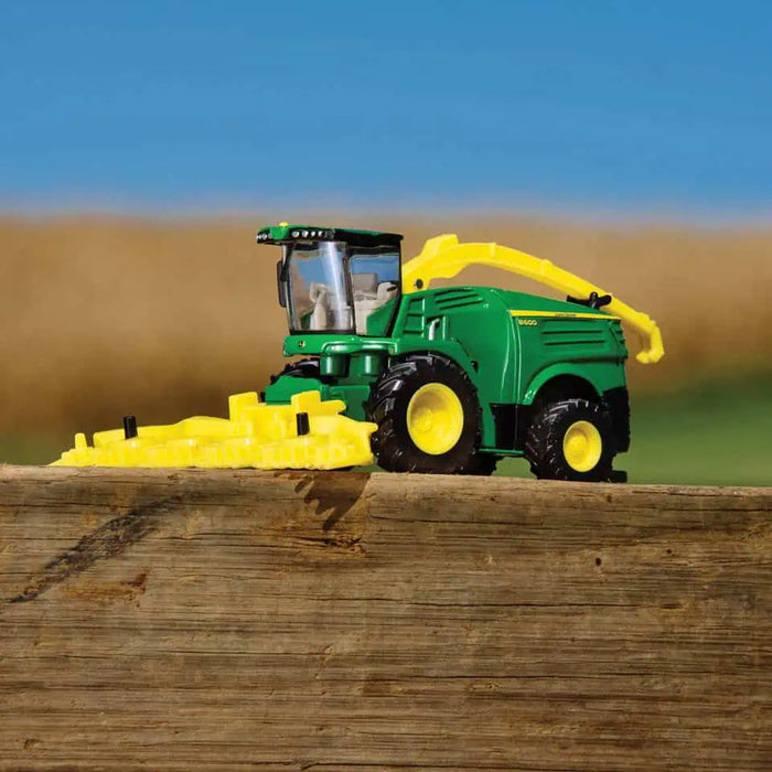John Deere 1:64 8600 Self Propelled Forage Harvester