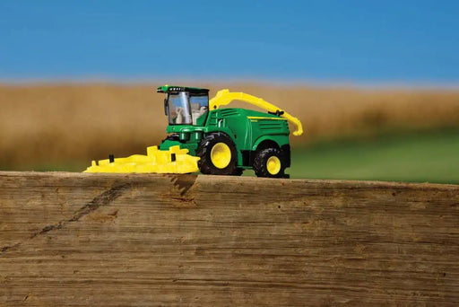 John Deere 1:64 8600 Self Propelled Forage Harvester