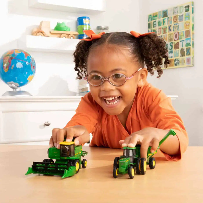 John Deere 1:64 Vintage Harvesting Set