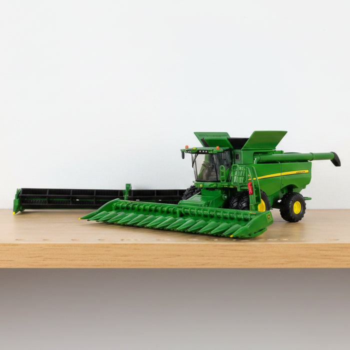 John Deere Prestige Select 1:64 S680 Combine