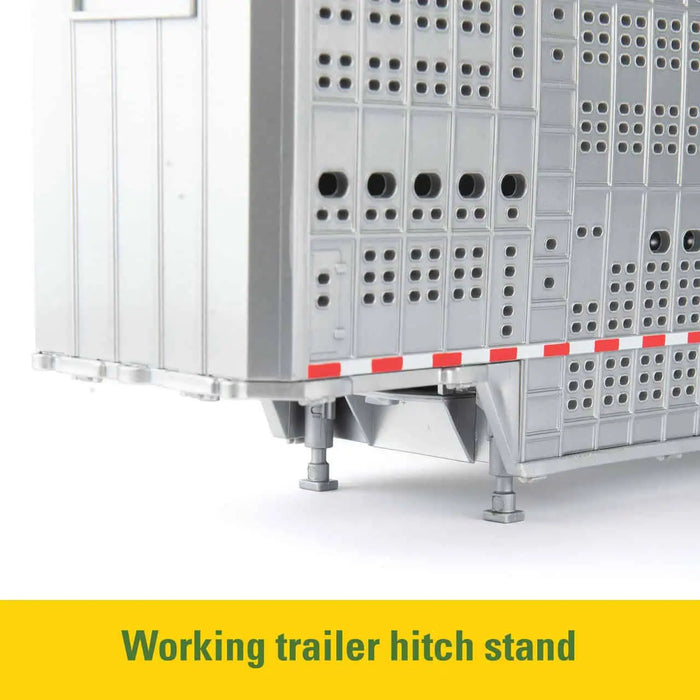 trailer hitch stand on the John Deere 1:32 Semi with Livestock Trailer Set