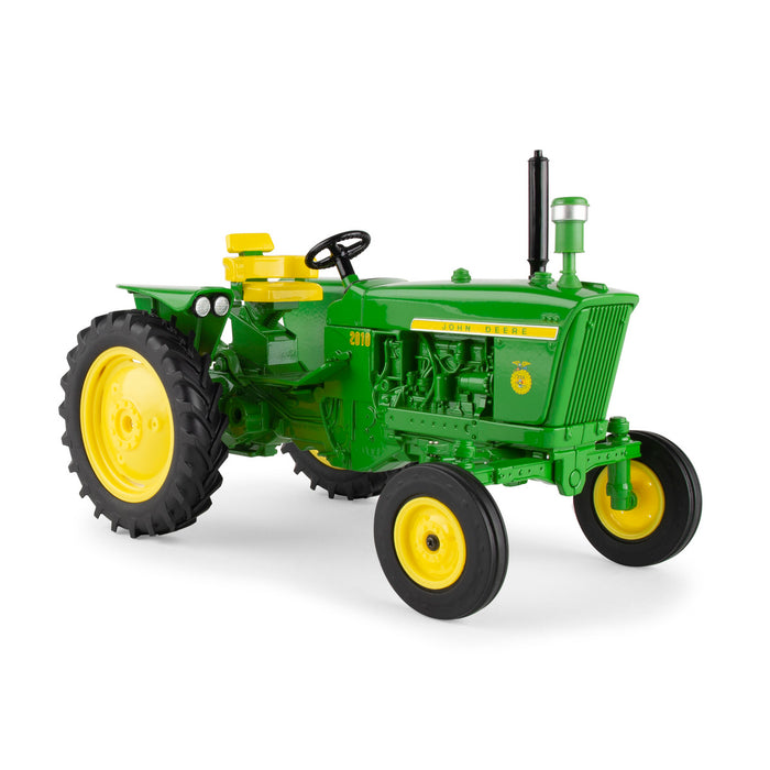 John Deere 1:16 2010 Tractor w/FFA Logo