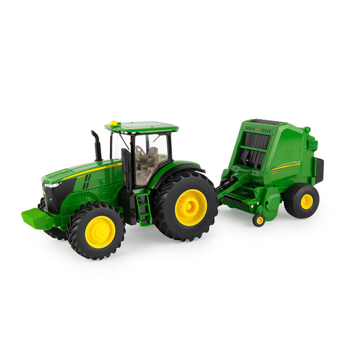 John Deere 1:32 Tractor and Baler Set